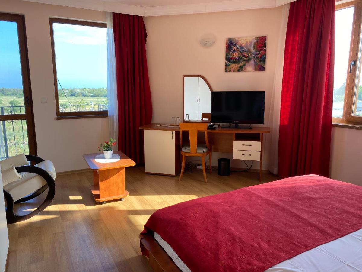 Bŭlgarevo Guest House Golden Flake 4Km From Bolata Beach מראה חיצוני תמונה