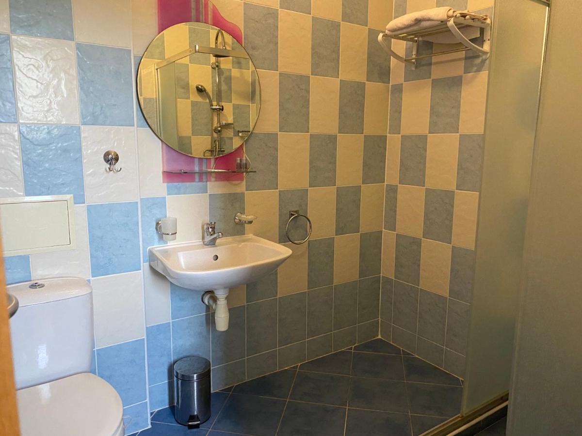 Bŭlgarevo Guest House Golden Flake 4Km From Bolata Beach מראה חיצוני תמונה