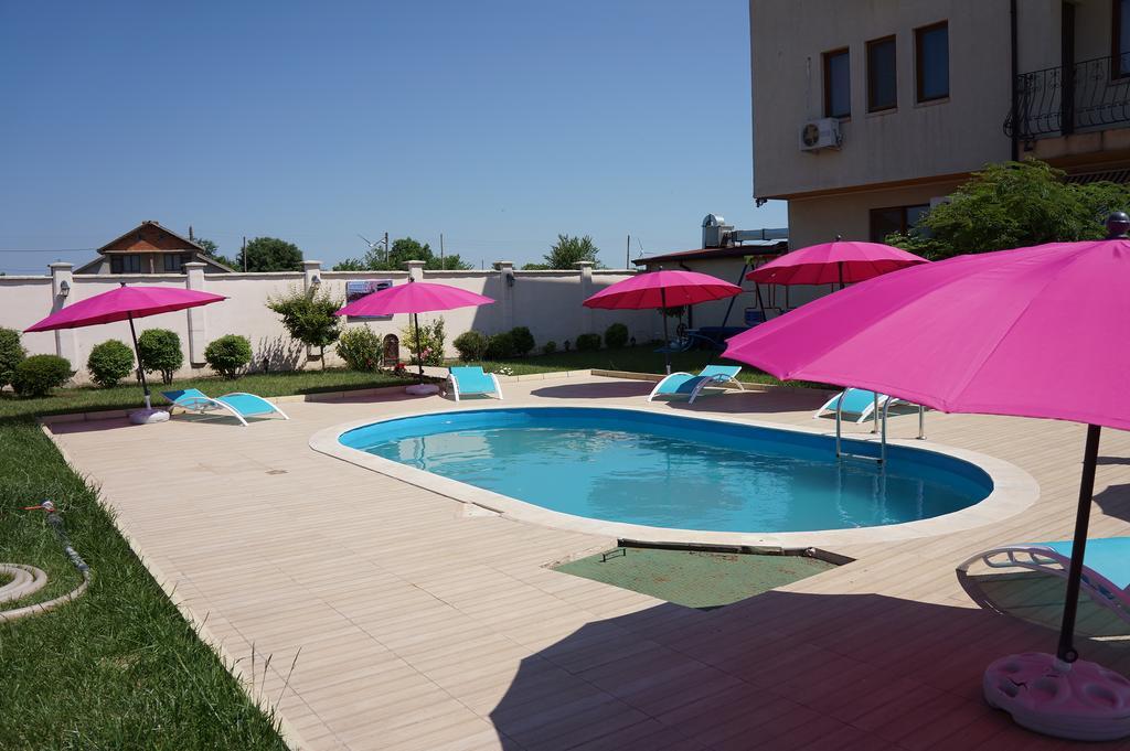 Bŭlgarevo Guest House Golden Flake 4Km From Bolata Beach מראה חיצוני תמונה