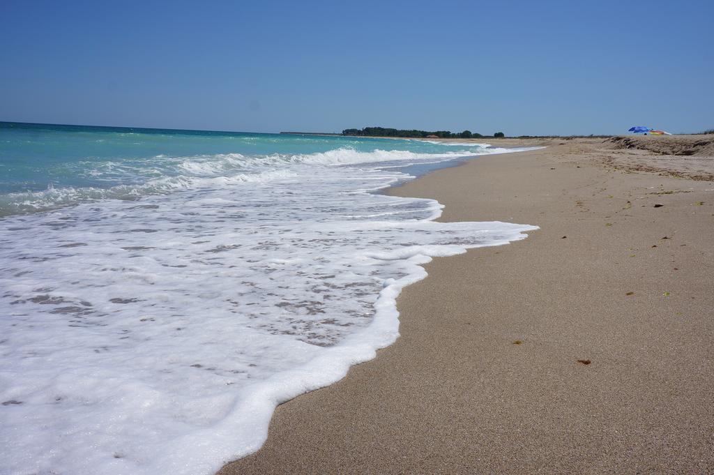 Bŭlgarevo Guest House Golden Flake 4Km From Bolata Beach מראה חיצוני תמונה